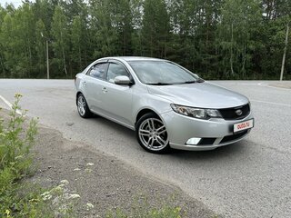 2010 Kia Cerato 5-speed II, серебристый, 1100000 рублей, вид 1