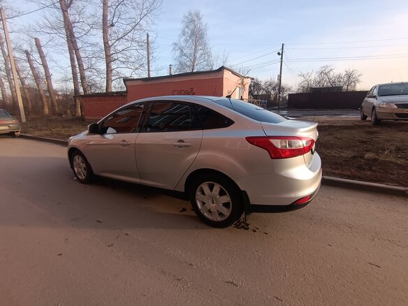 2011 Ford Focus III, серебристый, 1050000 рублей - вид 10