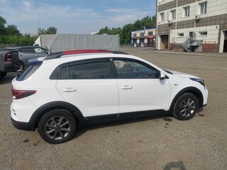 2021 Kia Rio X IV Рестайлинг, белый, 1800000 рублей, вид 2