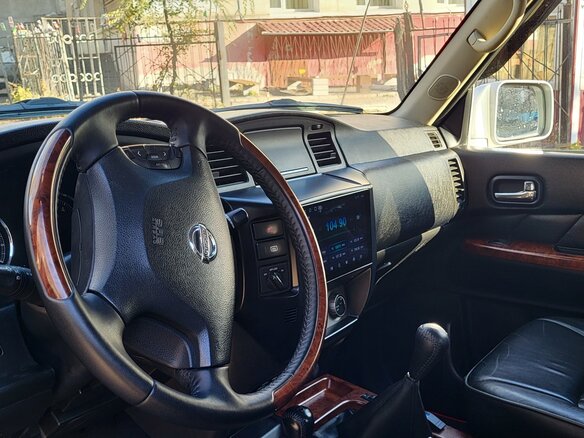 2007 Nissan Patrol V (Y61) Рестайлинг, серебристый, 3620000 рублей - вид 5