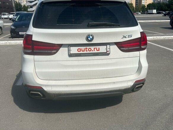 2016 BMW X5 50i III (F15), белый, 3500000 рублей - вид 1