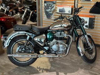 2026 Royal Enfield Classic 350, серый, 526000 рублей, вид 2