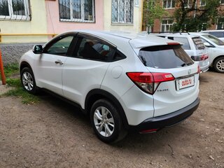 2019 Honda Vezel I, белый, 2210000 рублей, вид 4