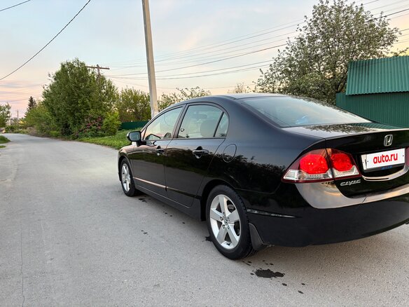 2010 Honda Civic VIII Рестайлинг, чёрный, 965000 рублей - вид 5