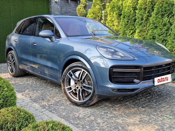 2018 Porsche Cayenne Turbo III, голубой, 9050000 рублей - вид 6