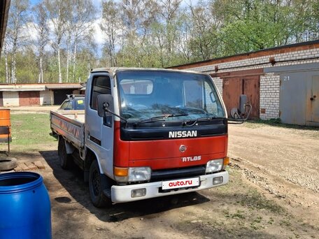 1992 Nissan Atlas, белый, 590000 рублей, вид 1