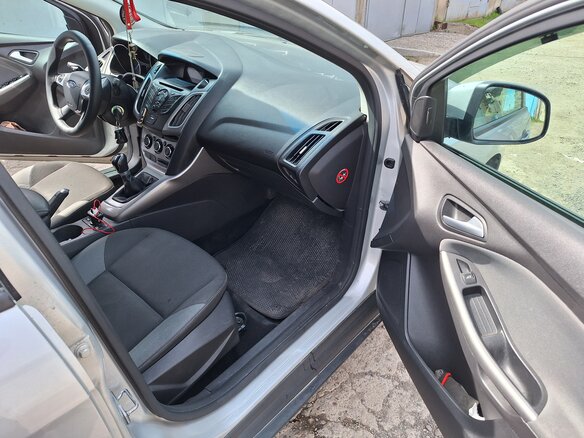 2012 Ford Focus III, серый, 700000 рублей - вид 4
