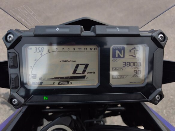 2017 Yamaha MT-09 Tracer (FJ-09), синий, 830000 рублей - вид 4