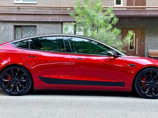 2019 Tesla Model 3 Performance I, красный, 3450000 рублей, вид 4