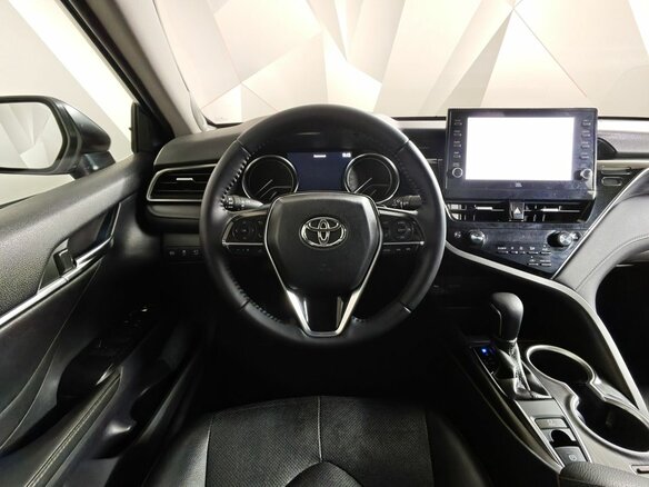 2021 Toyota Camry VIII (XV70) Рестайлинг, белый, 2830000 рублей - вид 19