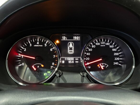 2013 Nissan Qashqai I Рестайлинг, серебристый, 1110000 рублей - вид 10