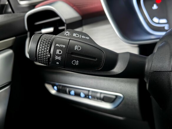 2023 Geely Coolray I, серый, 1599000 рублей - вид 13