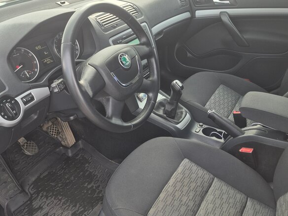 2012 Skoda Octavia II (A5) Рестайлинг, чёрный, 790000 рублей - вид 12