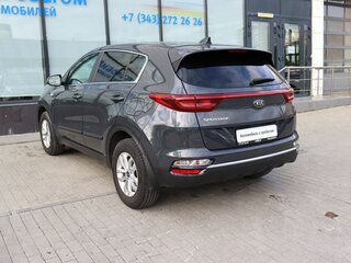 2019 Kia Sportage IV Рестайлинг, серый, 1970000 рублей, вид 3