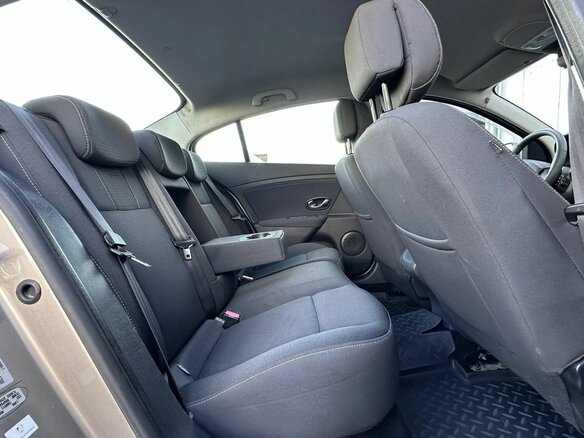 2010 Renault Fluence I, бежевый, 590000 рублей - вид 14
