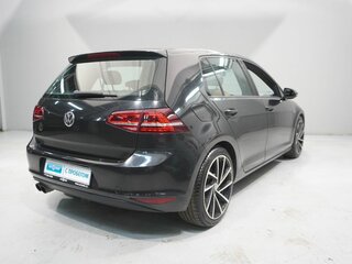 2014 Volkswagen Golf VII, чёрный, 1400000 рублей, вид 5