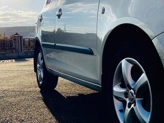 2013 Skoda Fabia II Рестайлинг, серебристый, 565000 рублей, вид 4