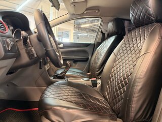 2010 Ford Focus II Рестайлинг, чёрный, 385000 рублей, вид 5