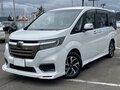 2019 Honda Stepwgn Spada V Рестайлинг, белый, 1957000 рублей