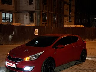 2014 Kia Ceed II, красный, 950000 рублей, вид 3