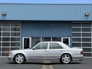 1994 Mercedes-Benz E-Класс AMG 60 AMG I (W124), серебристый, 25500000 рублей, вид 2