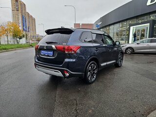 2021 Mitsubishi Outlander III Рестайлинг 3, синий, 2470000 рублей, вид 4