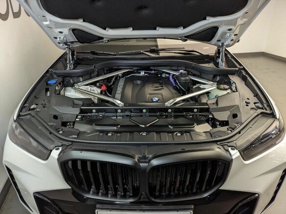 2025 BMW X5 40i IV (G05/G18) Рестайлинг, белый, 14990000 рублей - вид 19