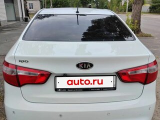 2012 Kia Rio 5-speed III, белый, 750000 рублей, вид 3