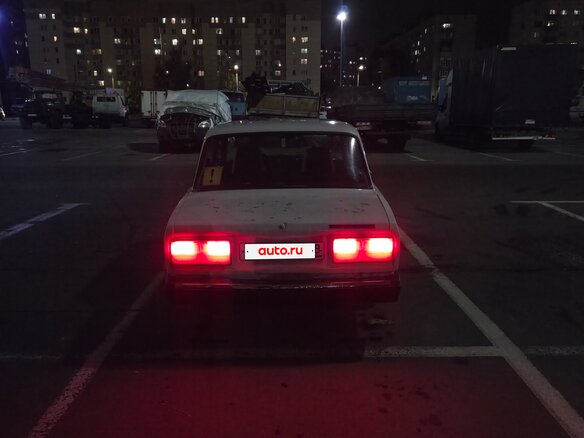 2001 Lada (ВАЗ) 2107, белый, 150000 рублей - вид 4