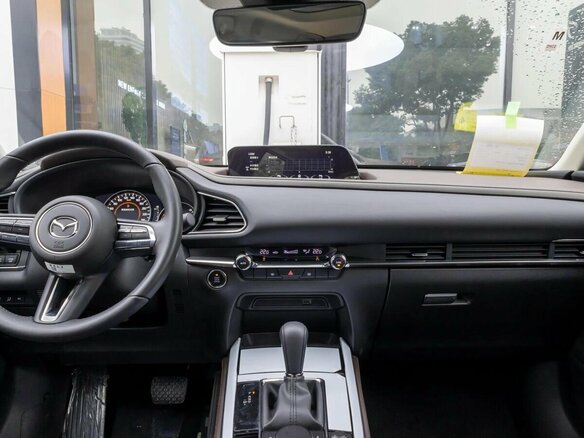 2025 Mazda CX-30 I, серый, 2900000 рублей - вид 8