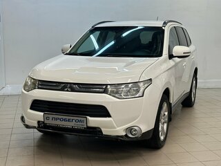 2012 Mitsubishi Outlander III, белый, 1220000 рублей, вид 1