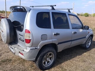 2006 Chevrolet Niva I, серебристый, 320000 рублей, вид 3