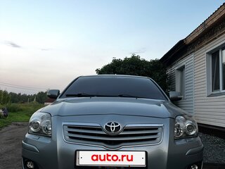 2007 Toyota Avensis II Рестайлинг, серебристый, 800000 рублей, вид 3
