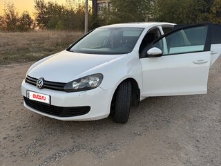 2010 Volkswagen Golf VI, белый, 595000 рублей, вид 2