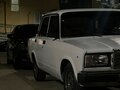 2002 Lada (ВАЗ) 2107, белый, 75000 рублей - вид 4