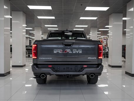 2026 Ram 1500 Crew Cab V Рестайлинг, серый, 9950000 рублей, вид 4