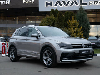 2018 Volkswagen Tiguan II, серебристый, 2998000 рублей, вид 2