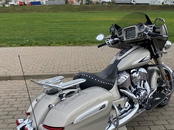 2021 Indian Chieftain, серебристый, 1499000 рублей - вид 17