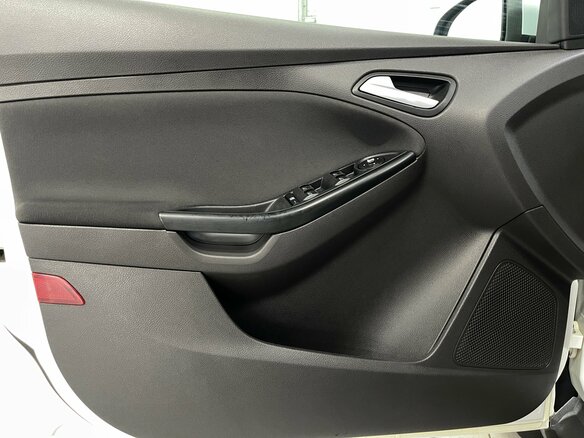 2013 Ford Focus III, белый, 849000 рублей - вид 17