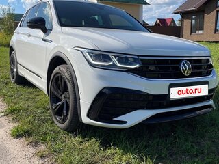 2021 Volkswagen Tiguan II Рестайлинг, белый, 3500000 рублей, вид 3