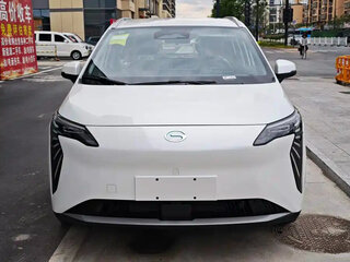 2026 Aion Y Plus 58.9 kWh, белый, 2100000 рублей, вид 2