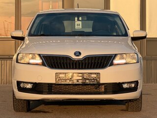 2017 Skoda Rapid I Рестайлинг, белый, 1110000 рублей, вид 3