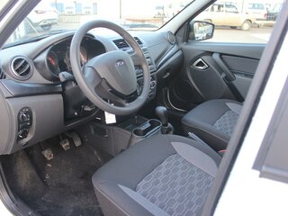 2026 Lada (ВАЗ) Granta Cross I Рестайлинг, белый, 1226000 рублей, вид 5