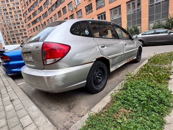 2003 Kia Rio I Рестайлинг, серебристый, 80000 рублей - вид 4