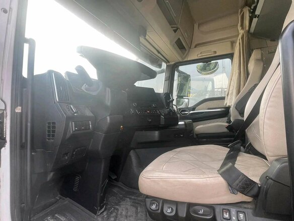 2023 Sinotruk Sitrak C7H, белый, 5460000 рублей - вид 7