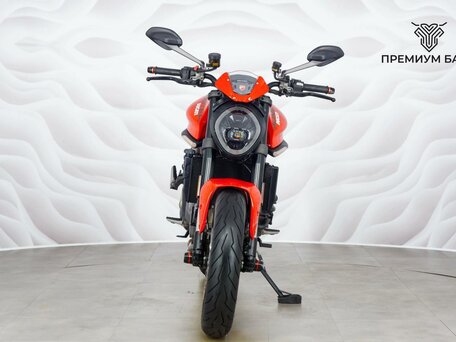 2023 Ducati Monster 937, красный, 877000 рублей, вид 4