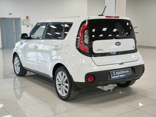 2017 Kia Soul II Рестайлинг, белый, 1153000 рублей, вид 4