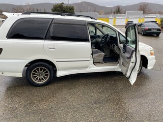 1999 Nissan Bassara, белый, 470000 рублей, вид 4