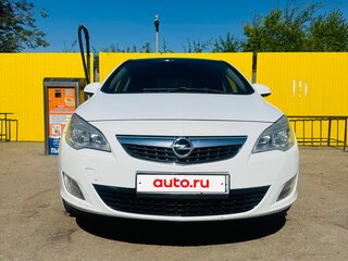 2011 Opel Astra J, белый, 699000 рублей, вид 3
