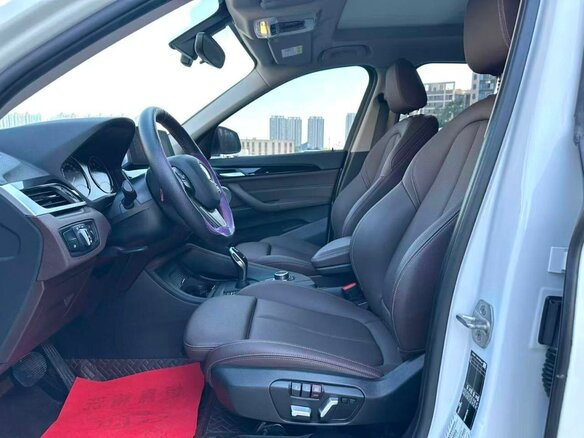 2022 BMW X1 Long 20Li sDrive II (F48) Рестайлинг, белый, 2500000 рублей - вид 4